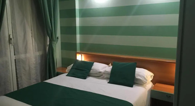 Двухместный номер Standard с балконом Albergo Glory