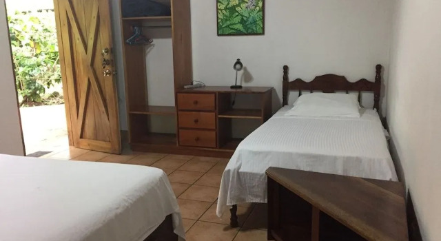 Mal Pais Surf Camp, Rezervovat Hotel Hotely v Puntarenas s parkováním, Parkování