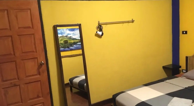 At Home Hostel - Adults Only