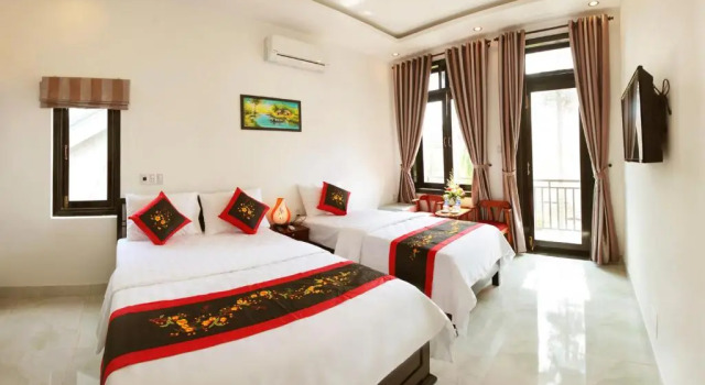 Трёхместный номер Standard с балконом Sunny Garden Homestay