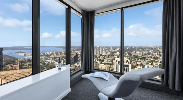 Люкс с 3 комнатами Meriton Suites World Tower, Sydney
