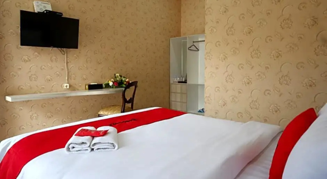Двухместный номер Standard RedDoorz @ Jalan Majapahit Semarang
