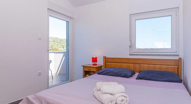 Nice Apartment in Kanica With Wifi and 2 Bedrooms