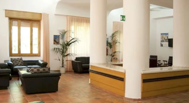 Grande Albergo Gambarie, Varaa Hotelli  
