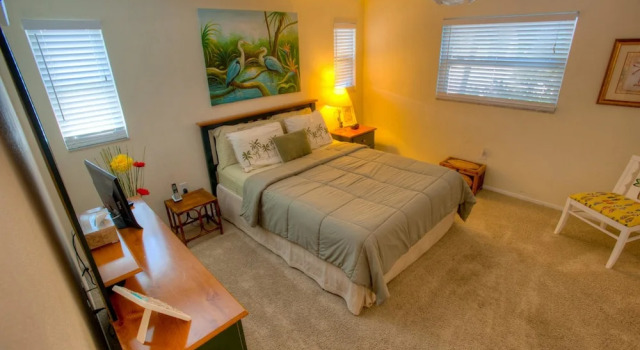 Aloha Home Apartment 3, Забронировать Апартаменты/квартира Холмс-Бич Sarasota Area