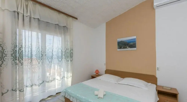 Apartmani Miro Opacak, Rezerwuj Pensjonat Omiš Split Region