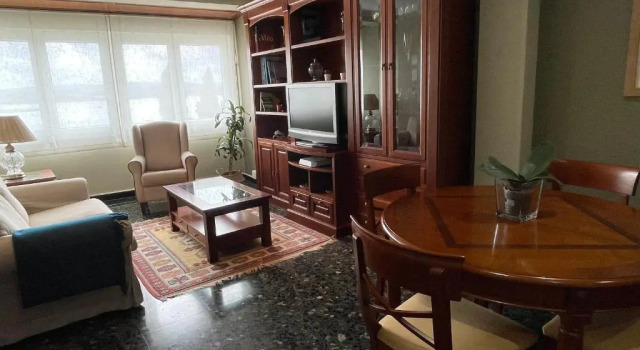 Apartamento A Tenencia, Varaa Huoneisto Sada 
