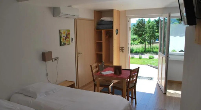 Четырёхместный номер Standard Chambres dhôtes Les vignes