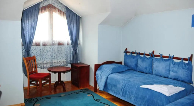 Люкс с 3 комнатами Kris Guest House