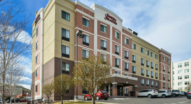 Hampton Inn & Suites Denver-Speer Boulevard