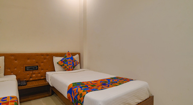 Номер Standard Super Hotel O MP Nagar Near Rachna Tower