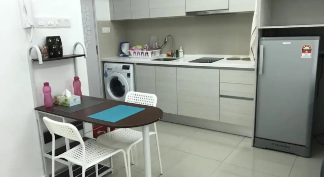 Roomy 28 homestay@I Soho