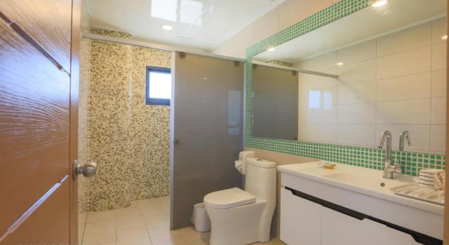Четырёхместный номер Standard с балконом Pon Pon Wu Homestay