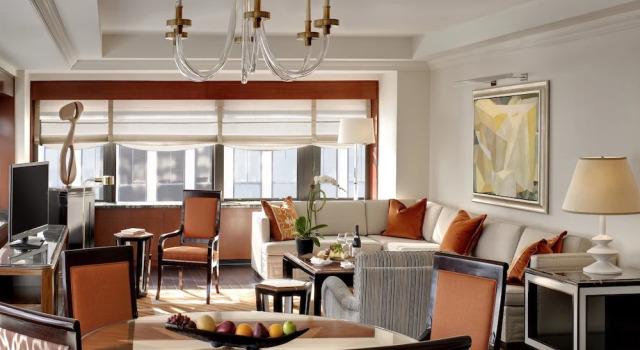 Люкс Towers Corner с 2 комнатами Lotte New York Palace