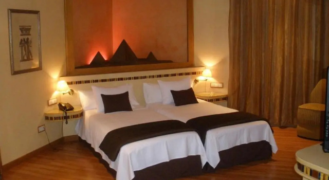 Номер Luxury Hotel Alkalat