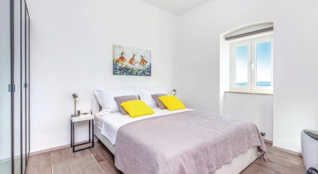 Amazing Home in Praputnjak With Wifi and 5 Bedrooms