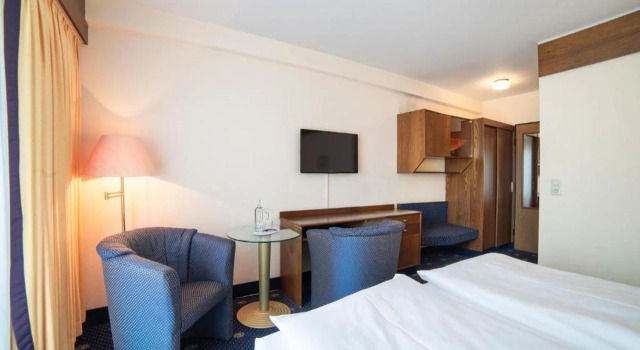 City Club Hotel, Rezervasyon Otel Oldenburg Lower-Saxony, Train Station Oldenburg yakınında