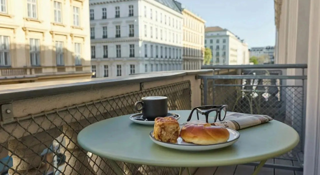 Номер Standard с балконом The Cloud One Wien-Staatsoper, part of the Motel One Group