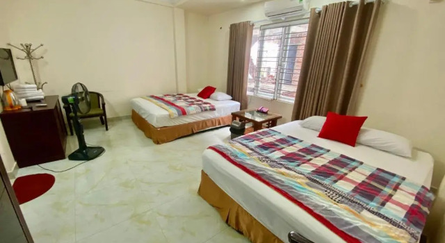 Четырёхместный номер Deluxe Viet Nhat Halong Hotel - Bai Chay