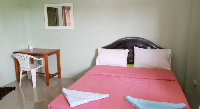 Tossawan Guesthouse