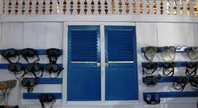 Raja Laut Bunaken, Prenota Hotel Bunaken 