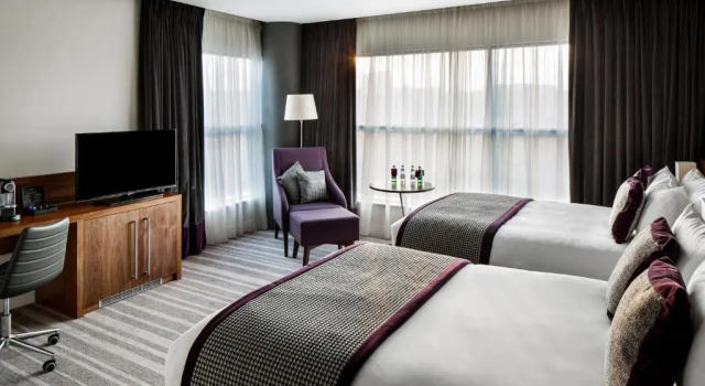 Четырёхместный номер Standard Crowne Plaza Newcastle - Stephenson Quarter by IHG