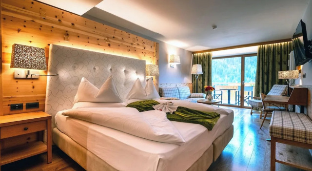 Полулюкс с балконом Hotel Cesa Tyrol