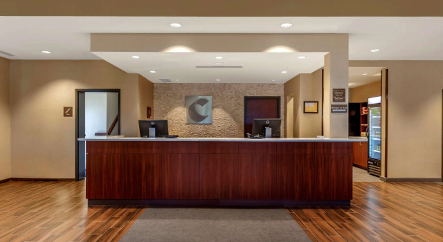 Comfort Suites, Buchen Sie Hotel Grand Island Nebraska