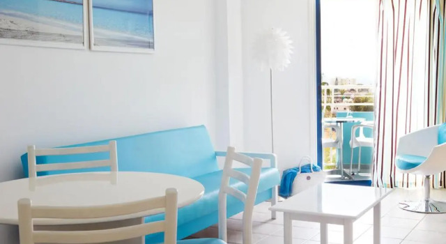 Апартаменты Lantiana Gardens ApartHotel