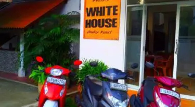 White House Holiday Resort