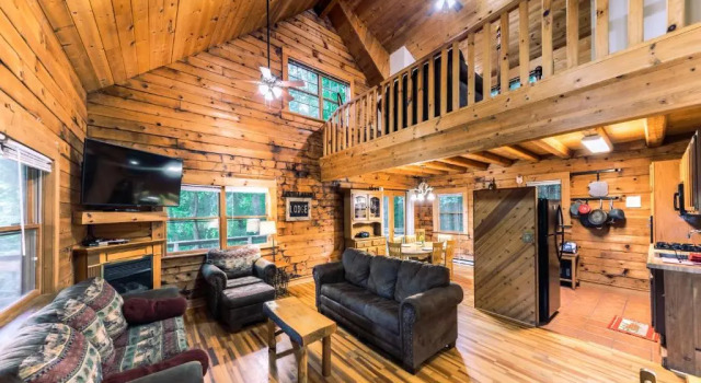 Log Cabin Motor Court, Забронировать Отель Отели Ашвилл с парковкой, Парковка