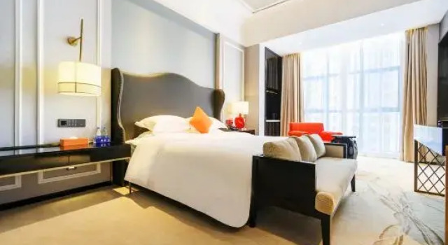 Люкс Deluxe Hefei Guangfu Chenmao Hotel (High-tech Zone West Bus Station Subway Station)