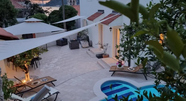 Villa Rose, Забронировать Вилла Коттеджи Побрежье, Коттедж