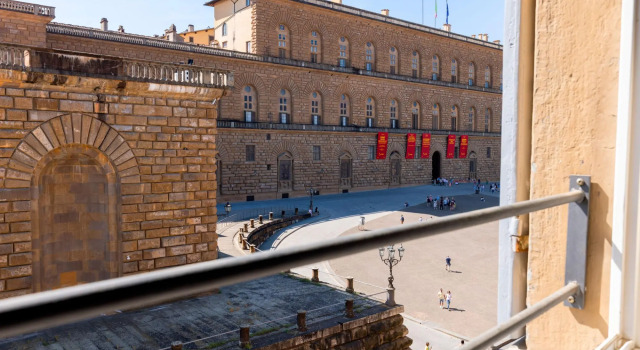 Florence Center 4 Bedrooms Apartment with Piazza Views. Piazza Pitti I, Забронировать Апартаменты/квартира Апартаменты Флоренции, рядом с Площадь Кафедрального собора, Апартаменты/квартира