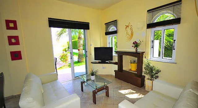 Z & X Holiday Villas - Pomos Area, Rezerwuj Apartament Hotele w Pomos z basenem, w pobliżu Tpoulorotsos Beach, Basen