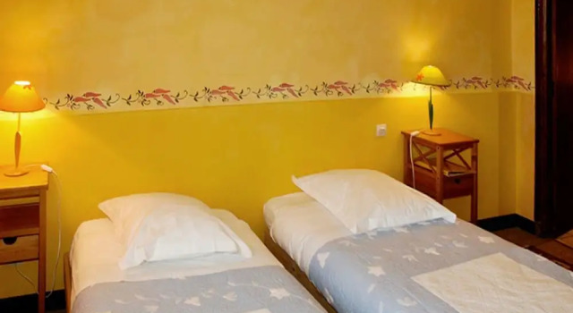 House With 2 Bedrooms in Cascastel-des-corbières, With Enclosed Garden, Rezervați Hotel Cascastel-des-Corbieres 