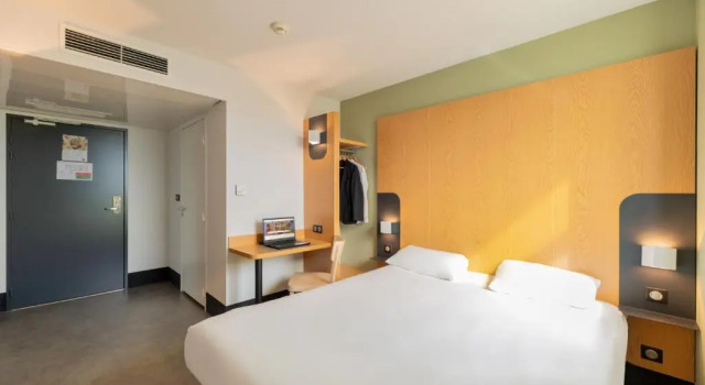 Двухместный номер для людей с ограниченными возможностями B&B HOTEL Lyon Sud États-Unis