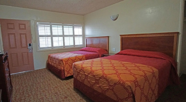 Четырёхместный номер Standard Rosa Bell Motel - Los Angeles