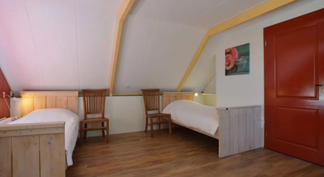 Beautiful Holiday Home in Dwingeloo With Garden, 预订 酒店 德文格洛 德伦特省