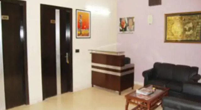 Pitrashish Aashray Hotel, Забронировать Отель Гургаон Gurgaon Region, рядом с Sikanderpur Rapid Metro