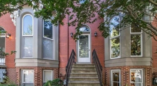 A Fabulous Washington DC 2BR 2 5BA Victorian Row Bi-Level Apartment 4 Guests, Забронировать Апартаменты/квартира Northwest Вашингтон, рядом с Площадь Фаррагута