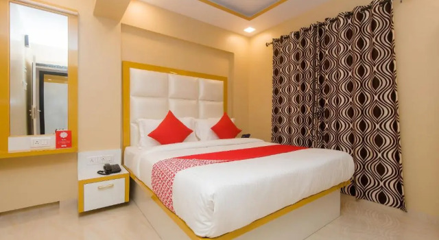 Номер Standard Hotel Classio Inn - Near Kokilaben Hospital, Andheri West Mumbai