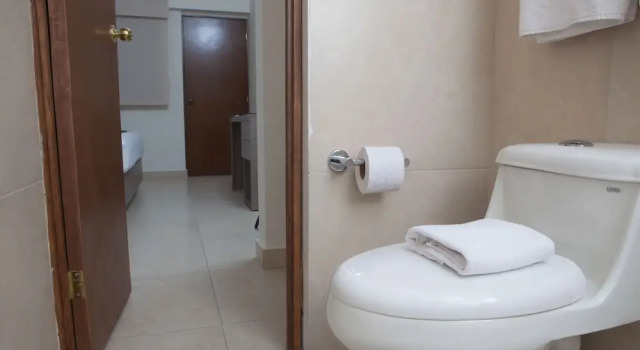 Номер Economy Hotel La Riviera
