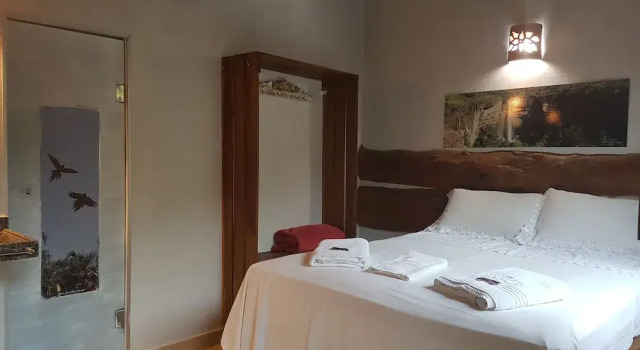 Pousada Quinta dos Quintais - Chapada dos Guimarães/MT, Забронировать Гостевой дом Шапада-дус-Гимарайнс Мату Гросу