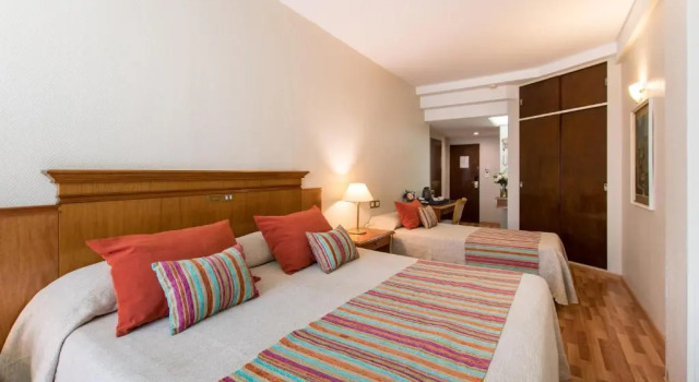 Трёхместный номер Standard Hotel Solans Riviera