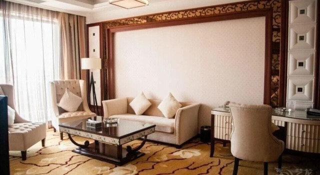 Jiangjunshi Hot Spring Hotel, Book Hotel Hoteller i Guizhou med pool, Swimmingpool