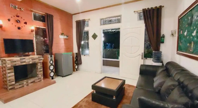 Villa kota bunga 3 BR Kolam renang pribadi