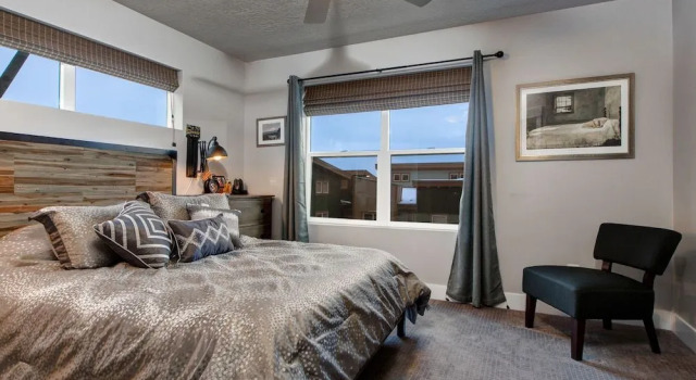 1370 Center Dr Condo by RedAwning