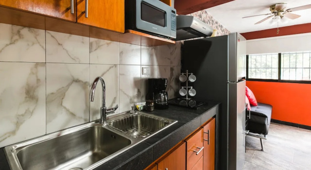 Двухместный семейный люкс Suite Studio Serviced Apartments