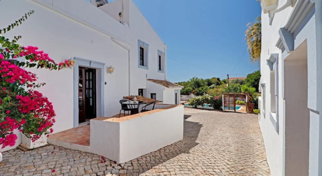 Студия Boliqueime s Studio by Portucasa